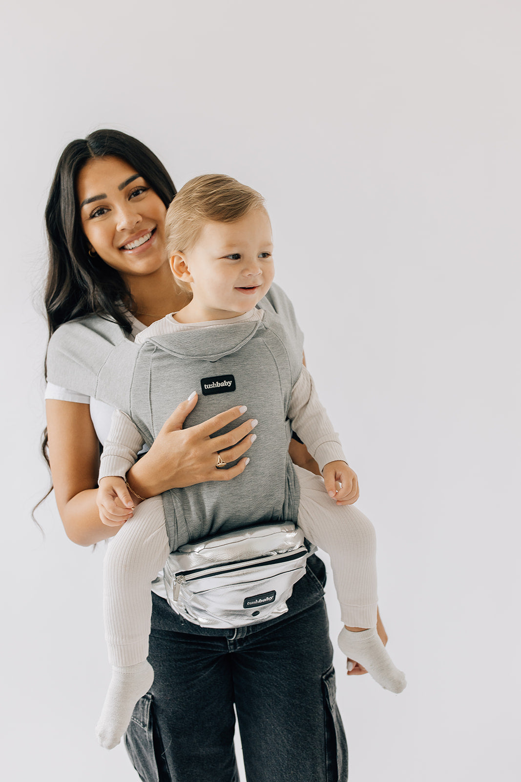 Tushbaby Hip Carrier- Mom Friendly